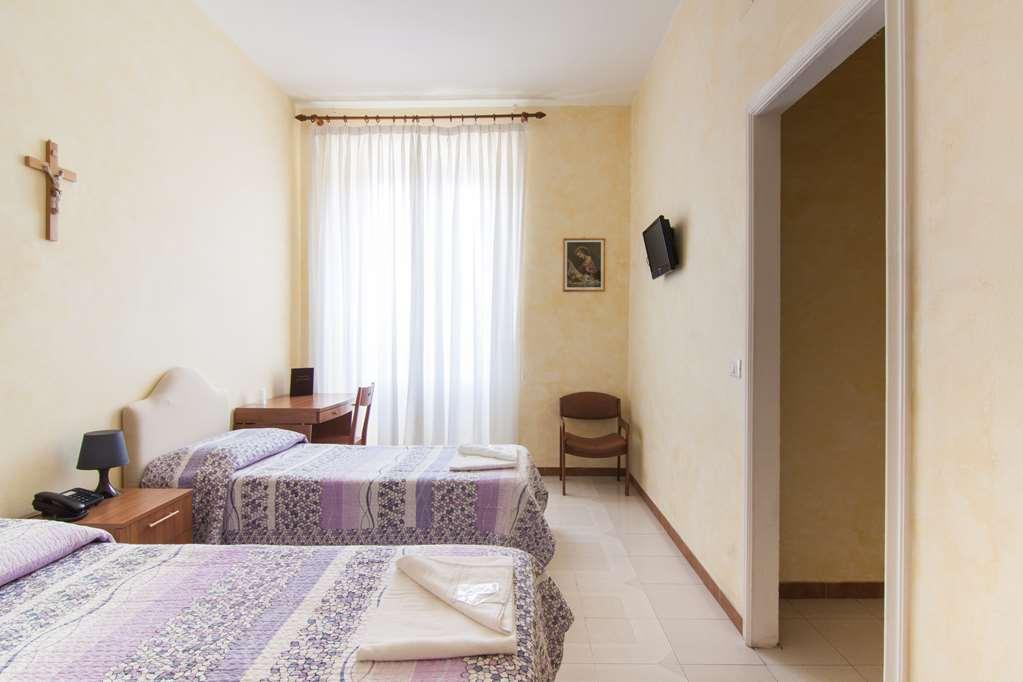 Villa Montemario Rome Room photo