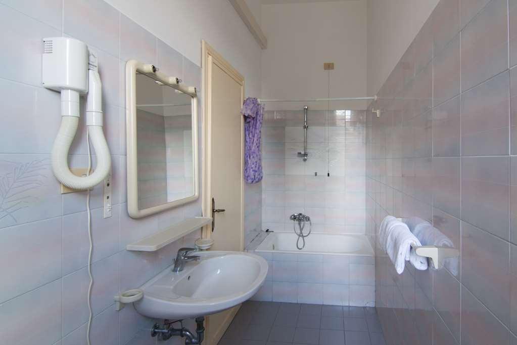 Villa Montemario Rome Room photo